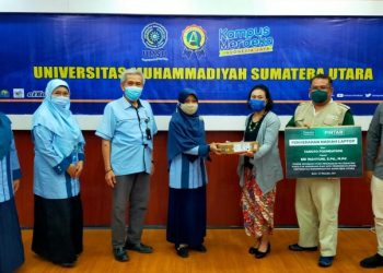 Tanoto Foundation Menyerahkan 1 Buah Laptop Kepada FKIP UMSU